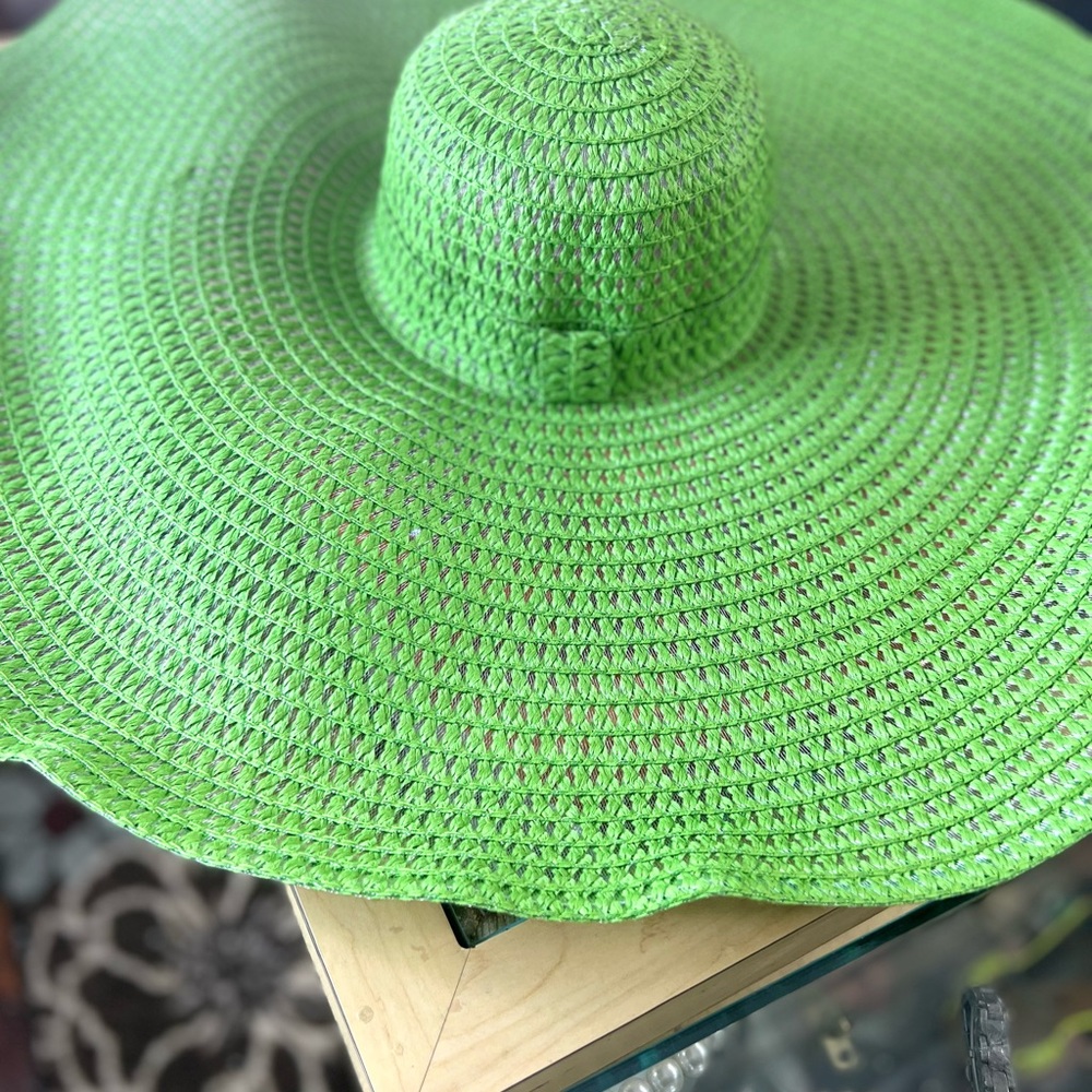 Green sun hat